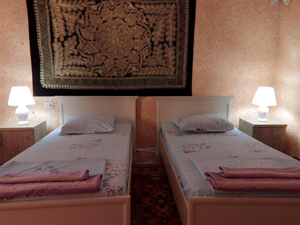 Lion Guest House Бухара Екстериор снимка