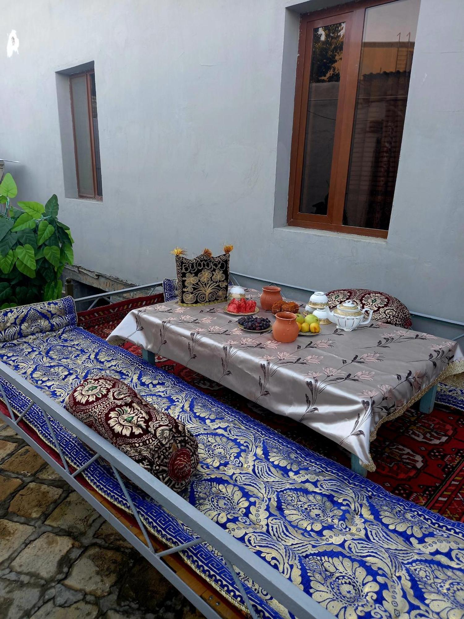 Lion Guest House Бухара Екстериор снимка