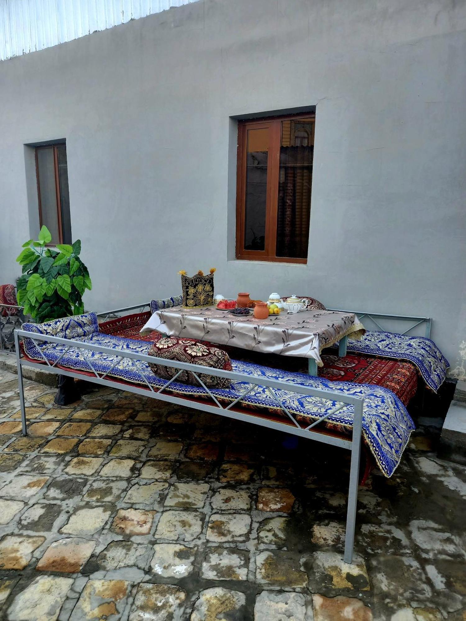 Lion Guest House Бухара Екстериор снимка